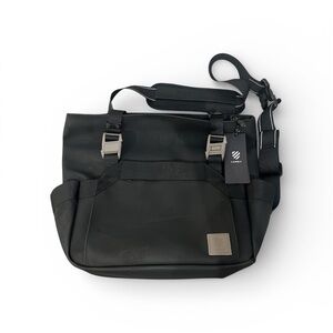 Langly Shoulder Bag in Slate